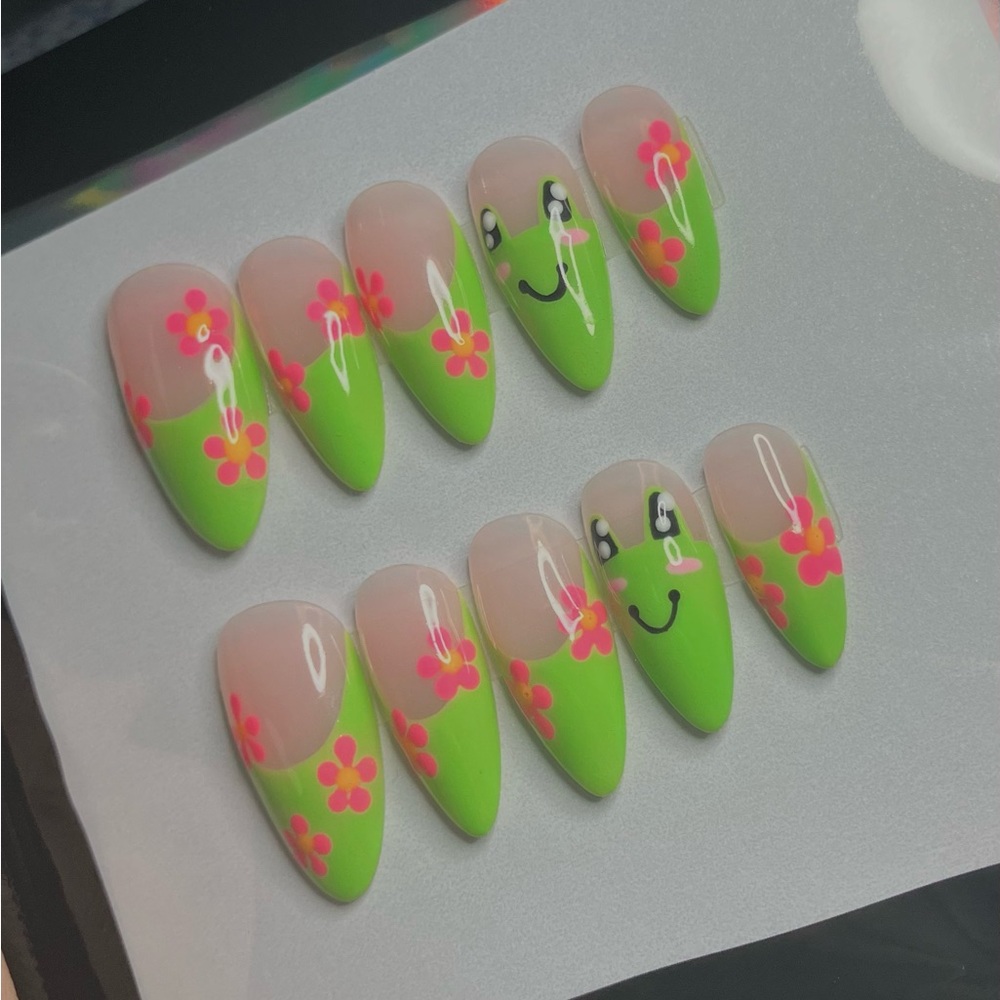 Fairycore Frog Floral Press-On Nails